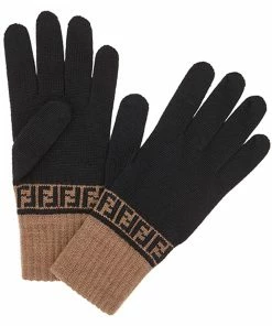 Fendi FF knit gloves