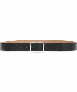Fendi pebbled buckle belt