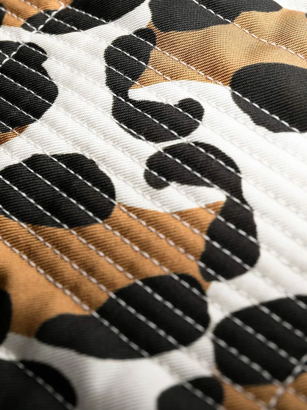 Best deal 𧨠Fendi Stitched leopard pattern trousers slacks of women π 8 Fendi stitched leopard pattern trousers