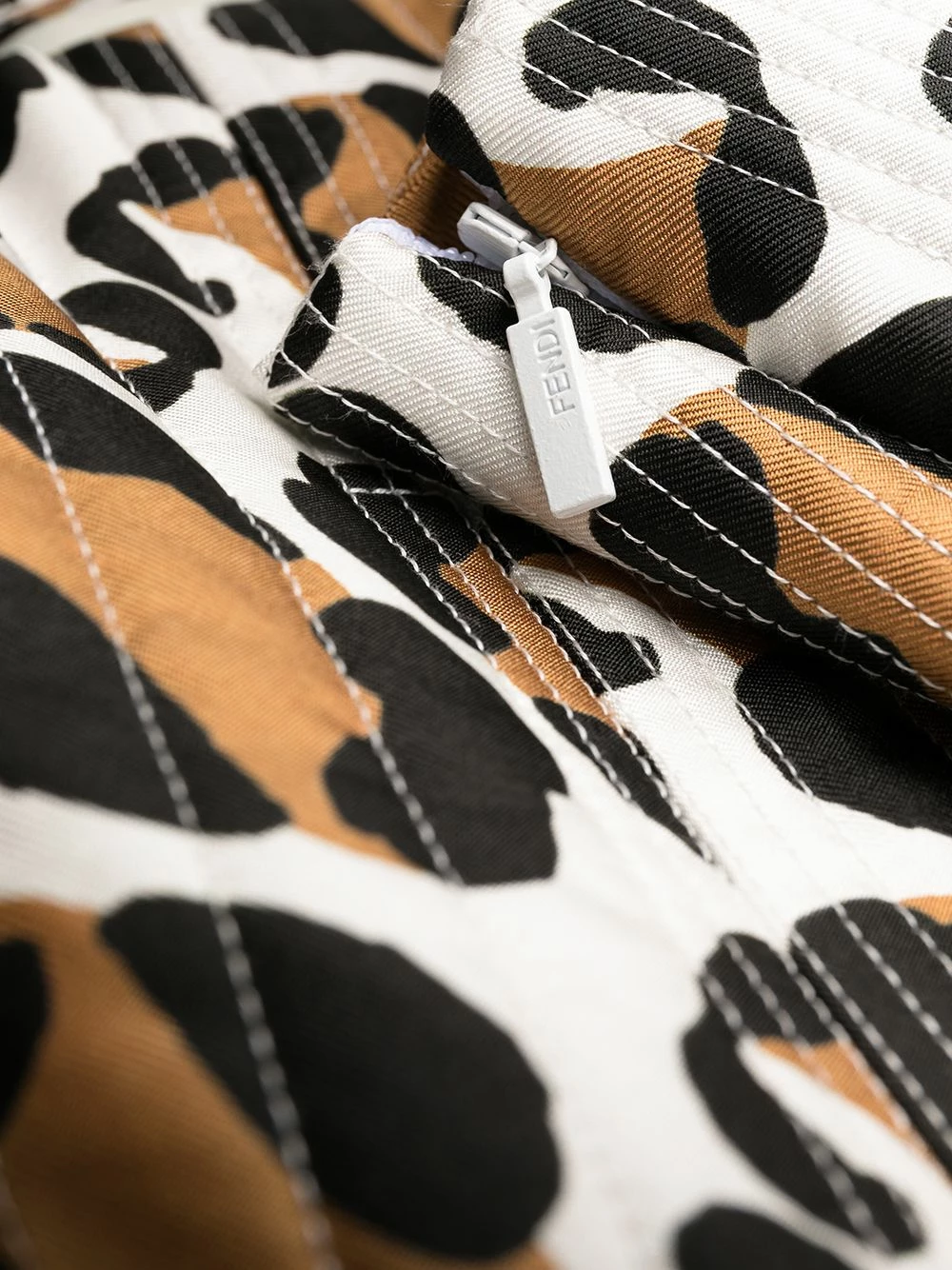 Best deal 𧨠Fendi Stitched leopard pattern trousers slacks of women π 9 Fendi stitched leopard pattern trousers