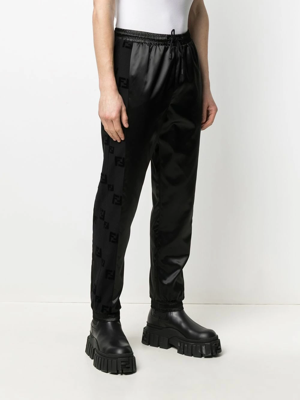 Discount 𧨠Fendi Satin finish stripe detail trousers sweatpants of men π₯° 5 Fendi satin-finish stripe-detail trousers