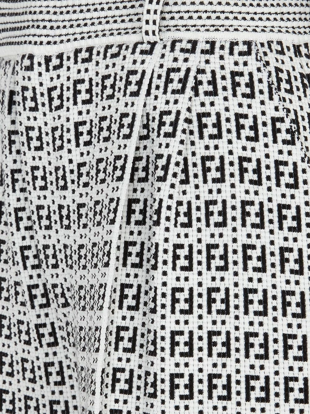 New β Fendi FF motif satraight leg Bermuda shorts knee-length shorts of women π 5 Fendi FF-motif satraight-leg Bermuda shorts