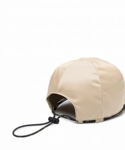 Fendi logo-embroidered cap